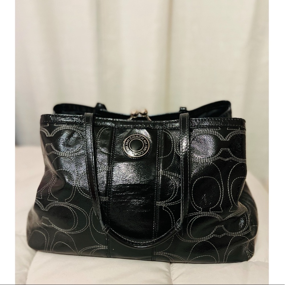 Coach Black Patent Leather Handbag 🖤